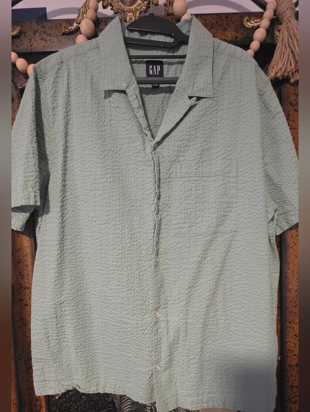 GAP Men's Sage Green Short-Sleeve Seersucker Button-Down Shirt